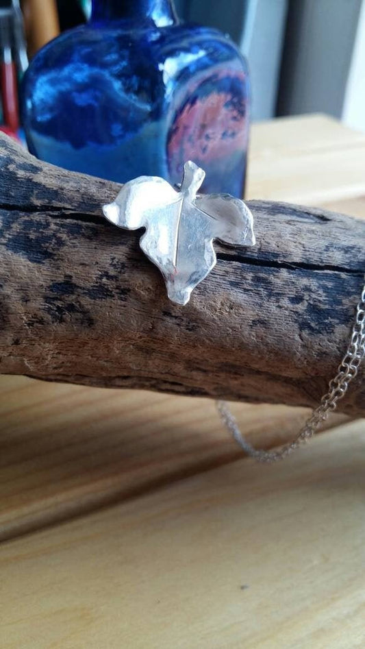 Ivy leaf necklace