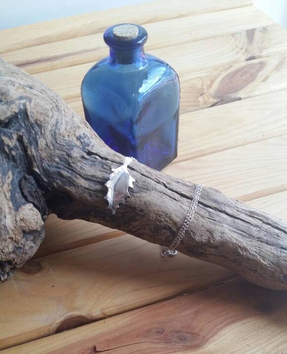 Holly Leaf Necklace – Renewal, Strength, Prosperity