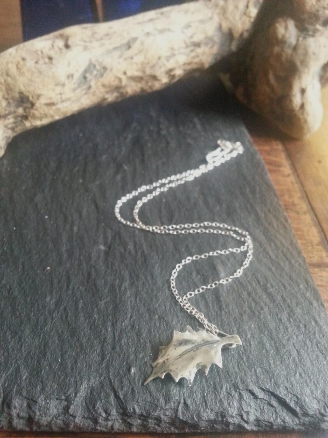 Holly Leaf Necklace – Renewal, Strength, Prosperity